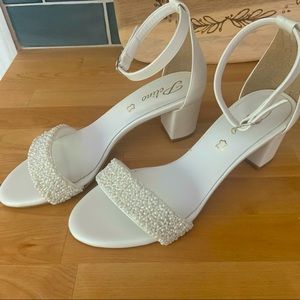 Pelino Sandals, handmade in greece, size 8 heels. heels are 6cm in height. BNWT